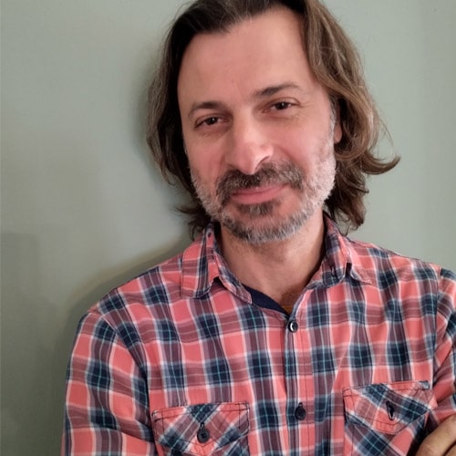 Βασίλης Καρμίρης