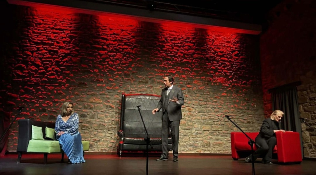 Κεκλεισμένων των Θυρών